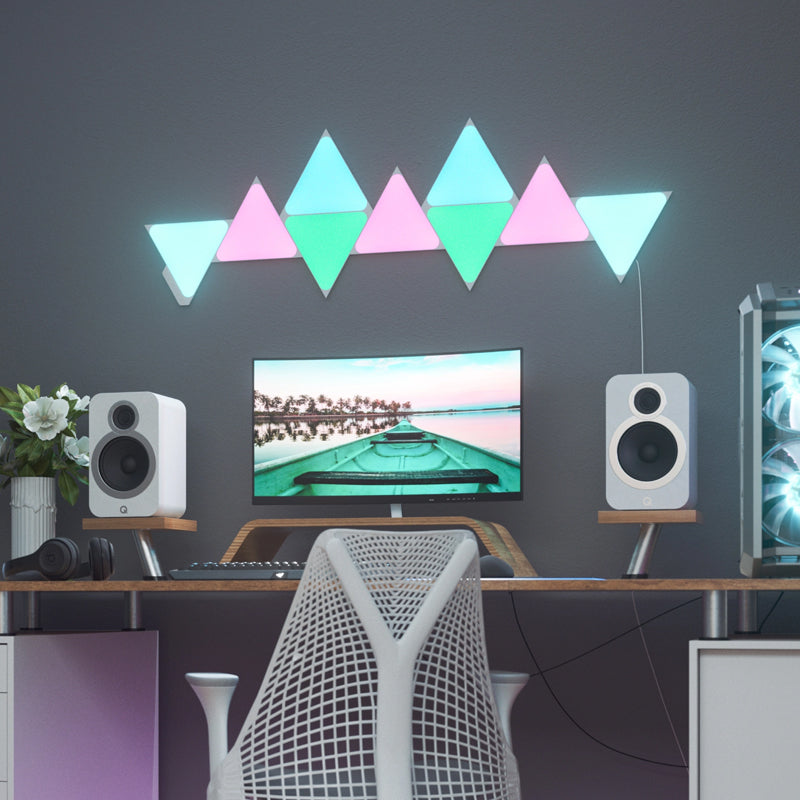 Nanoleaf Shapes Triangles Starter Kit 9 Light Panels - White Nanoleaf Shapes Triangles Starter Kit 9 Light Panels - White